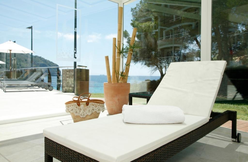 Bahia Suites Camp De Mar Exterior foto